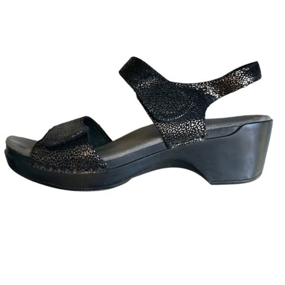 Dansko platform block Sandals‎ black with gold specks size 41